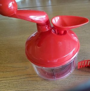 Tupperware Quick Chef Easy Manual Food Chopper